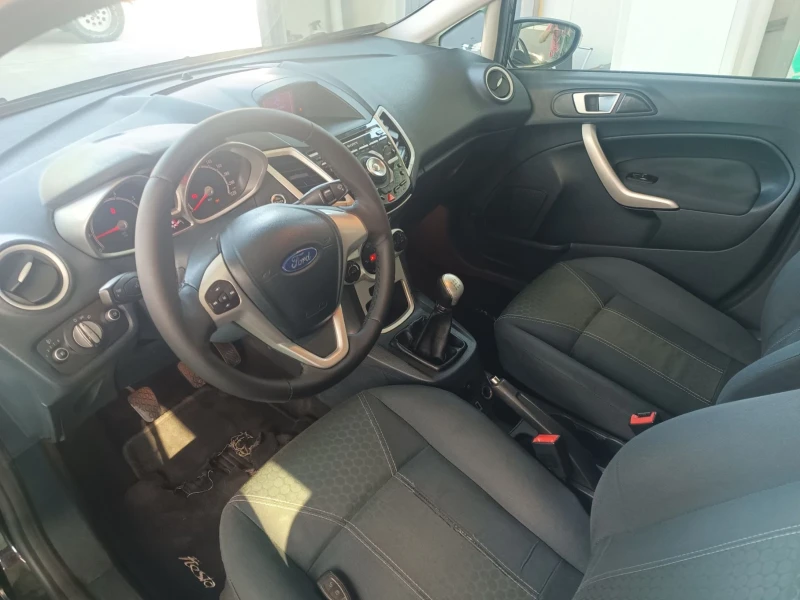 Ford Fiesta 1.25i, снимка 8 - Автомобили и джипове - 47215096