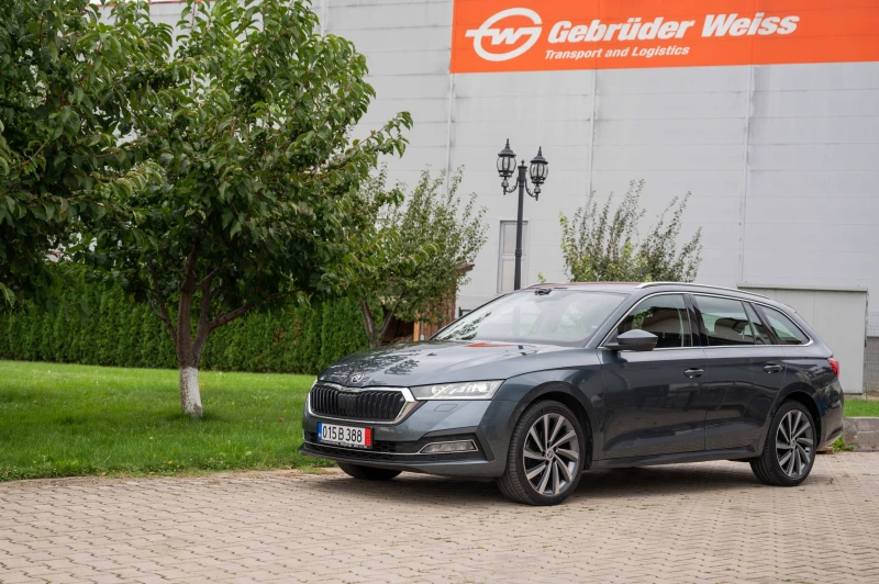 Skoda Octavia 2.0TDI* First* DIGITAL* MATRIX* CANTON* Germany , снимка 17 - Автомобили и джипове - 47310661