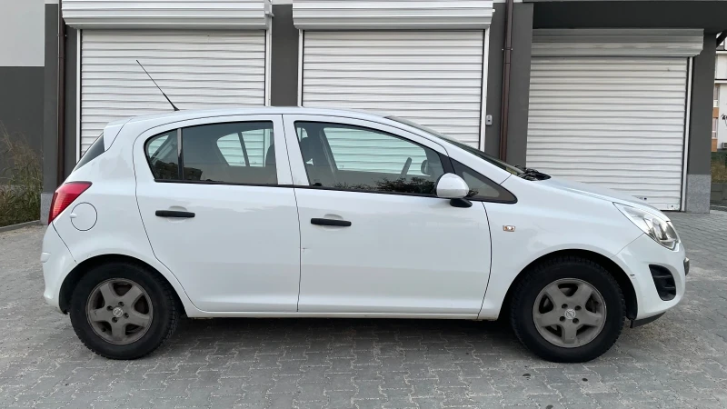 Opel Corsa, снимка 6 - Автомобили и джипове - 47779661