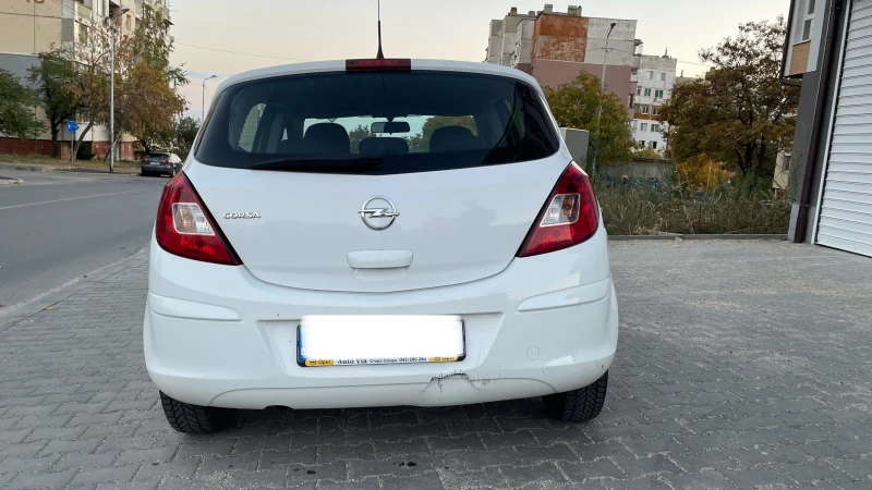 Opel Corsa, снимка 8 - Автомобили и джипове - 47779661