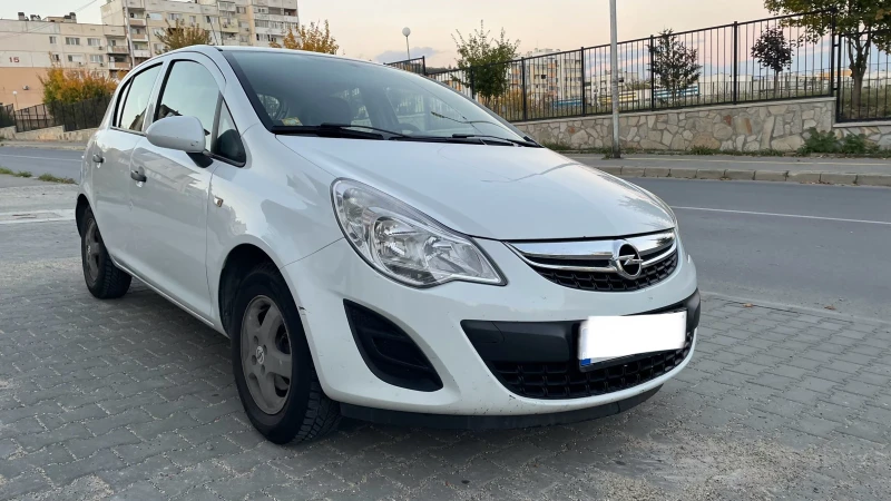 Opel Corsa, снимка 11 - Автомобили и джипове - 47779661