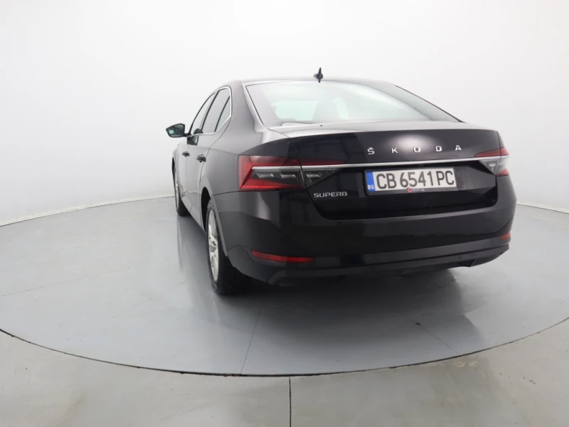 Skoda Superb, снимка 8 - Автомобили и джипове - 47958289