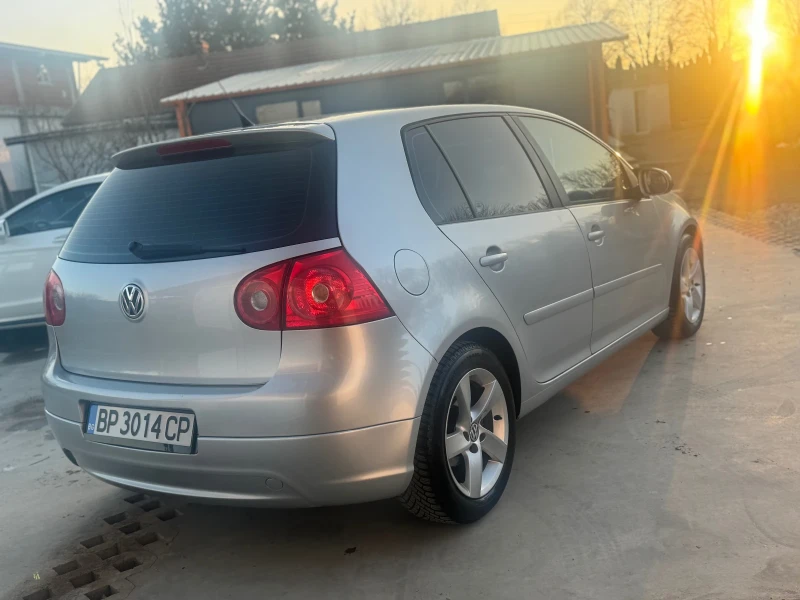 VW Golf 2.0tdi, снимка 3 - Автомобили и джипове - 48742281