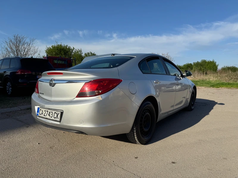 Opel Insignia 1.8, снимка 7 - Автомобили и джипове - 50234578