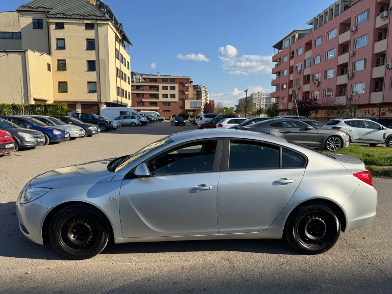 Opel Insignia 1.8, снимка 4 - Автомобили и джипове - 50234578