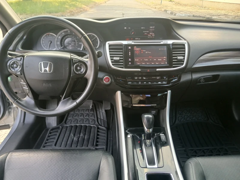 Honda Accord V6 3.5 бензин, снимка 10 - Автомобили и джипове - 52678353
