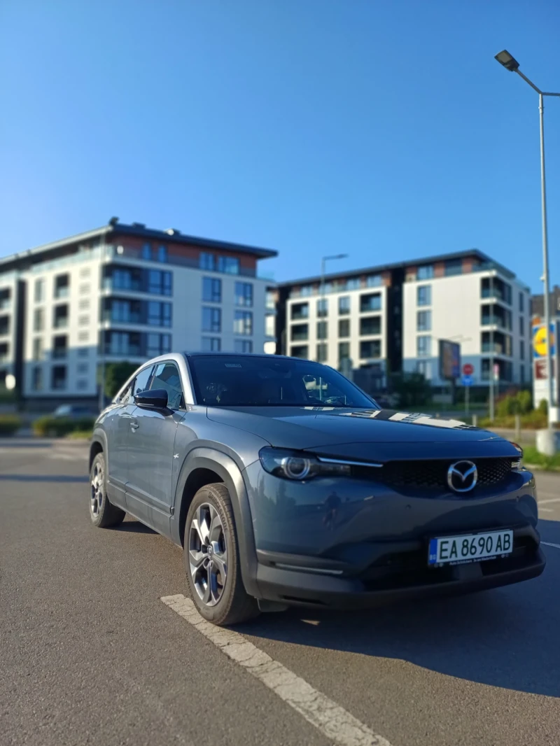 Mazda MX-30, снимка 2 - Автомобили и джипове - 51927670