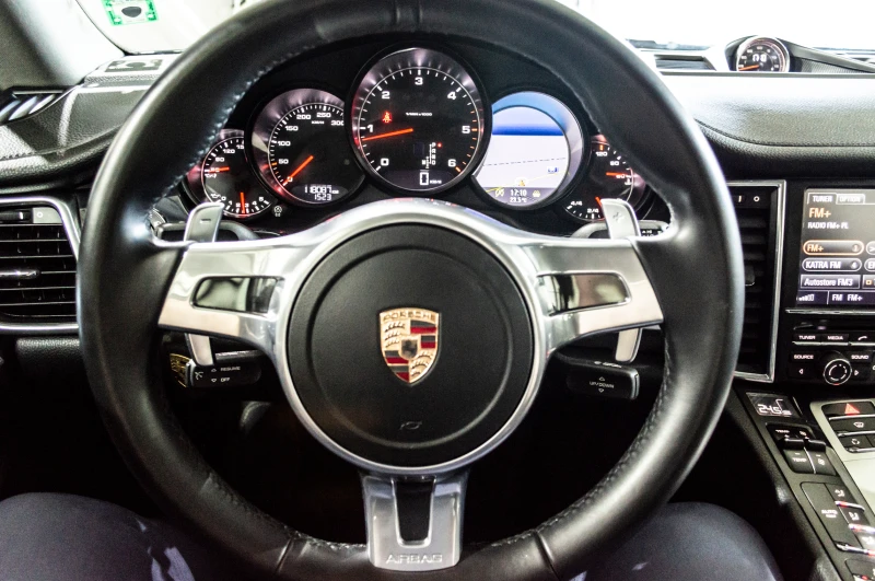 Porsche Panamera Platinium Edition Sport, снимка 8 - Автомобили и джипове - 52659690