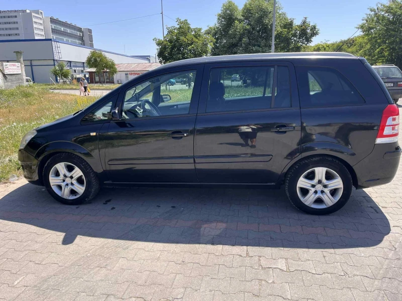 Opel Zafira, снимка 3 - Автомобили и джипове - 51955727