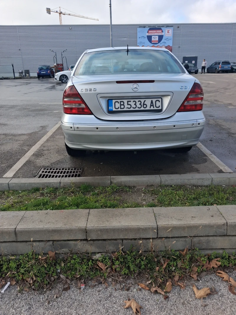 Mercedes-Benz C 320 Sport edition, снимка 13 - Автомобили и джипове - 52793921
