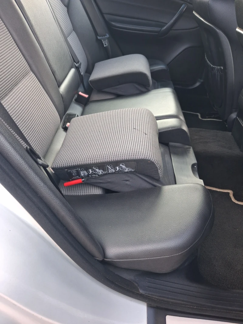 Mercedes-Benz C 320 Sport edition, снимка 11 - Автомобили и джипове - 52793921