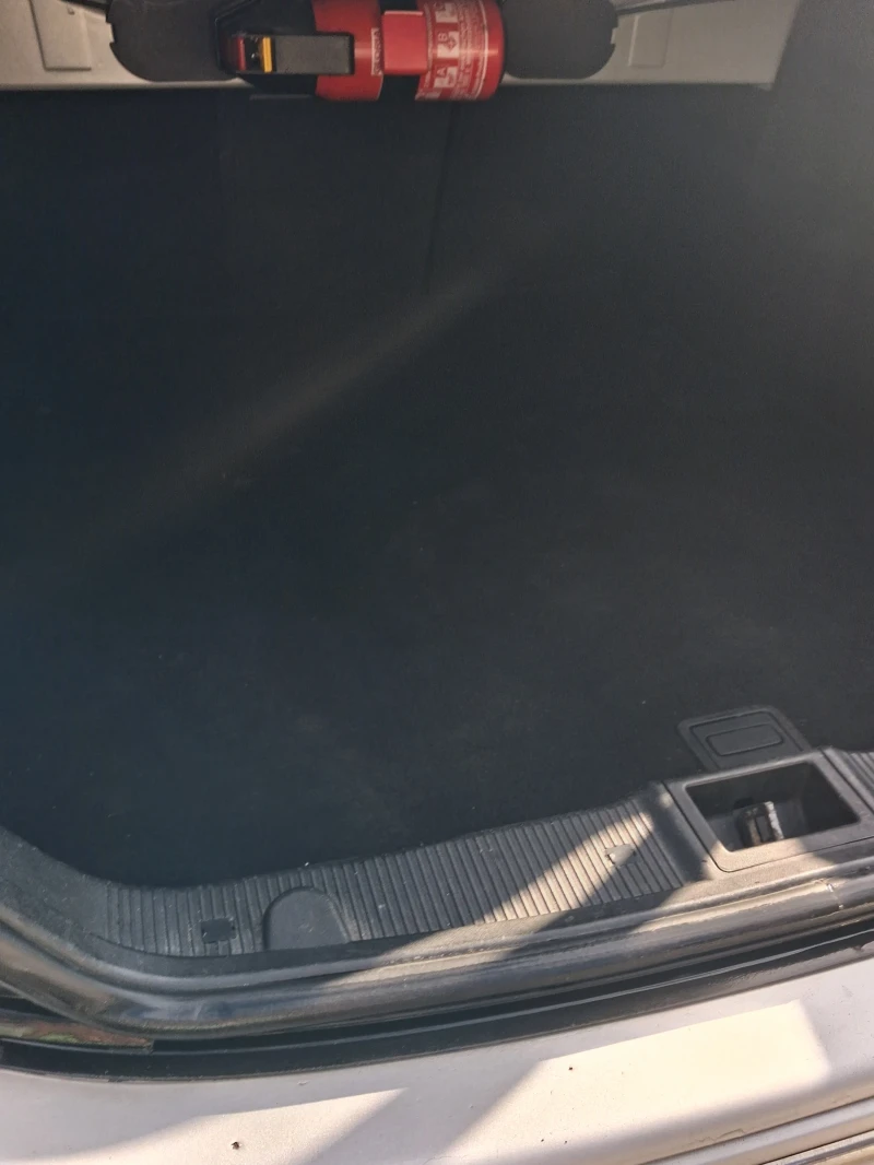 Mercedes-Benz C 320 Sport edition, снимка 16 - Автомобили и джипове - 52793921