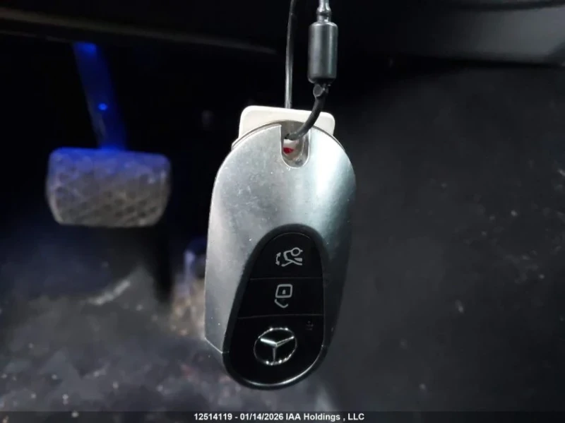 Mercedes-Benz C 300 4MATIC, снимка 10 - Автомобили и джипове - 53577377