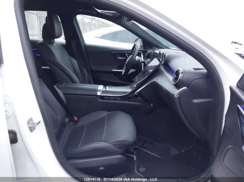 Mercedes-Benz C 300 4MATIC, снимка 5 - Автомобили и джипове - 53577377