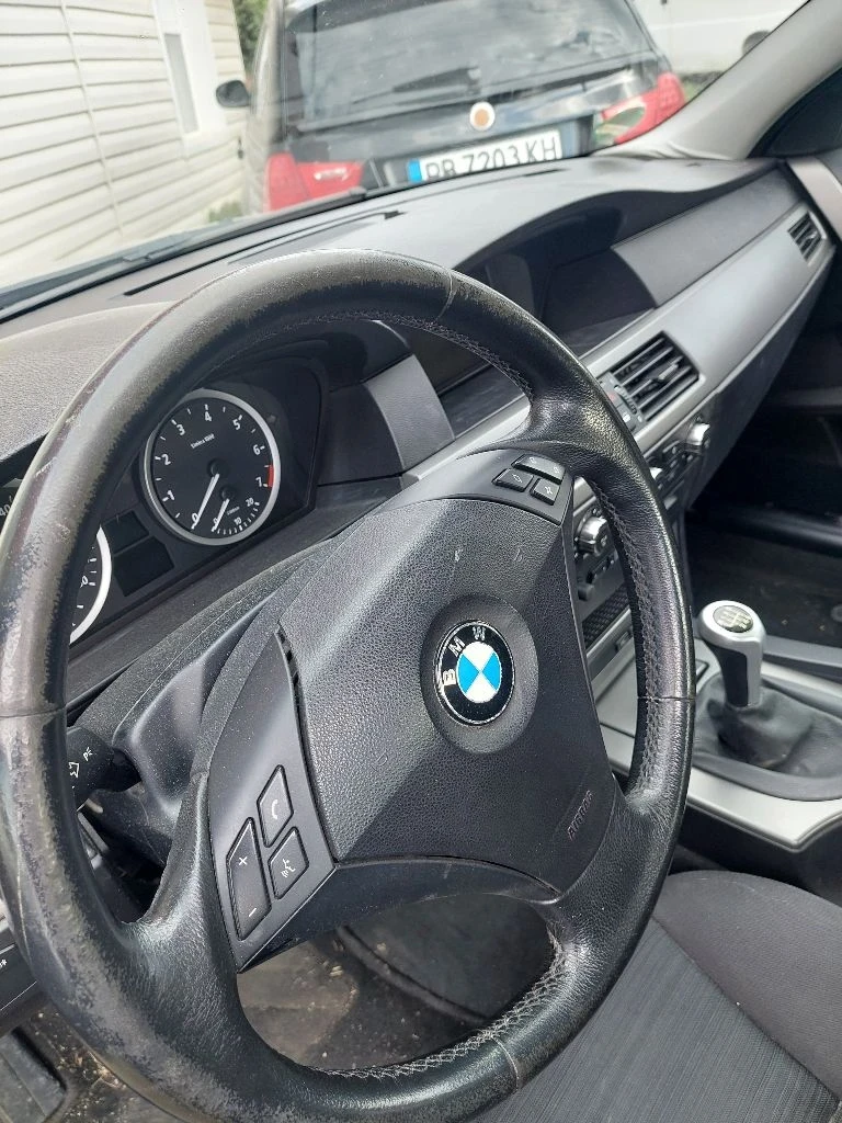 BMW 523 E60, снимка 7 - Автомобили и джипове - 47600039