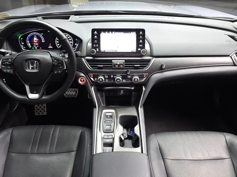 Honda Accord 2.0 Hybrid - САМО 30% АВАНС!, снимка 7 - Автомобили и джипове - 55660046