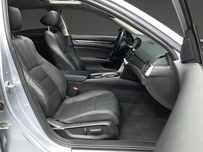 Honda Accord 2.0 Hybrid - САМО 30% АВАНС!, снимка 11 - Автомобили и джипове - 55660046