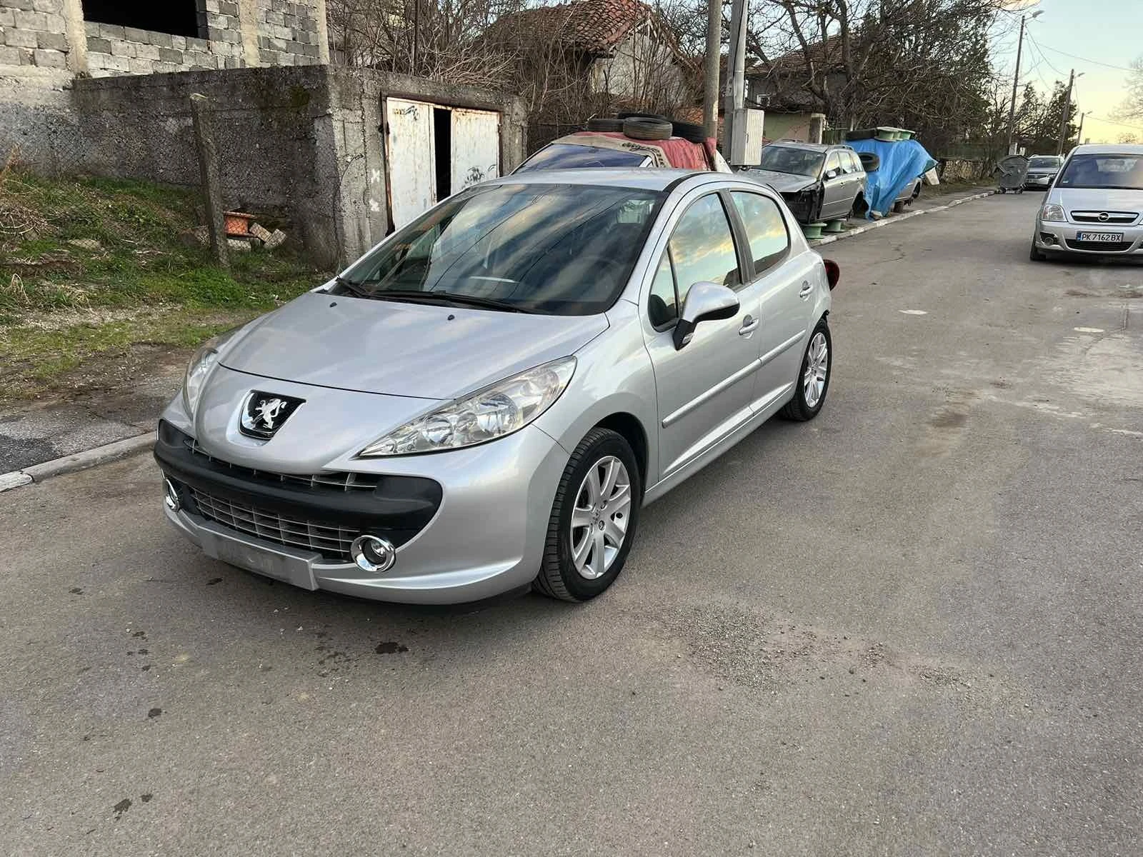 Peugeot 207 1.6HDI-90кс, снимка 1