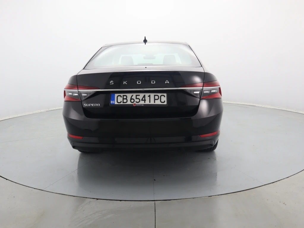 Skoda Superb  - изображение 9