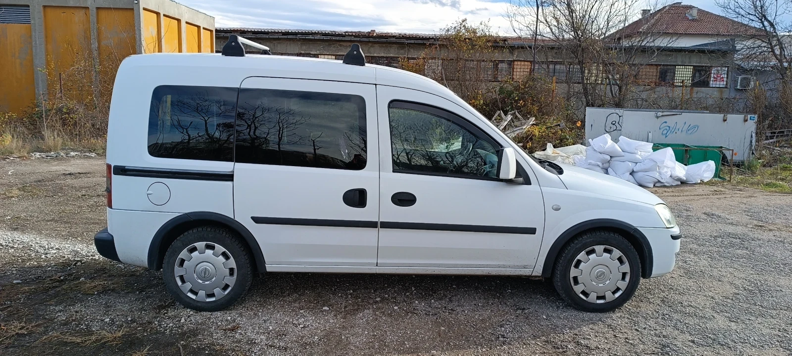 Opel Combo 1.3 CDTI 1.3JTD - изображение 3