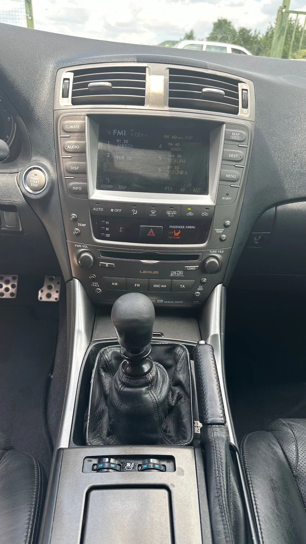 Lexus IS 220d ТОП БАРТЕР ЛИЗИНГ - изображение 7