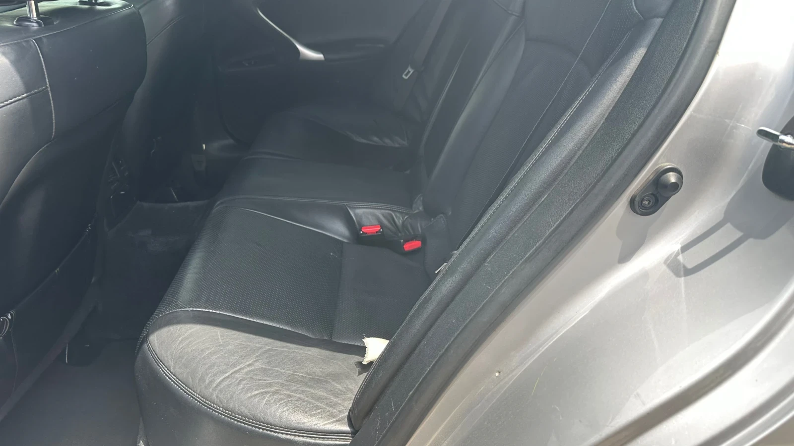 Lexus IS 220d ТОП БАРТЕР ЛИЗИНГ - изображение 8