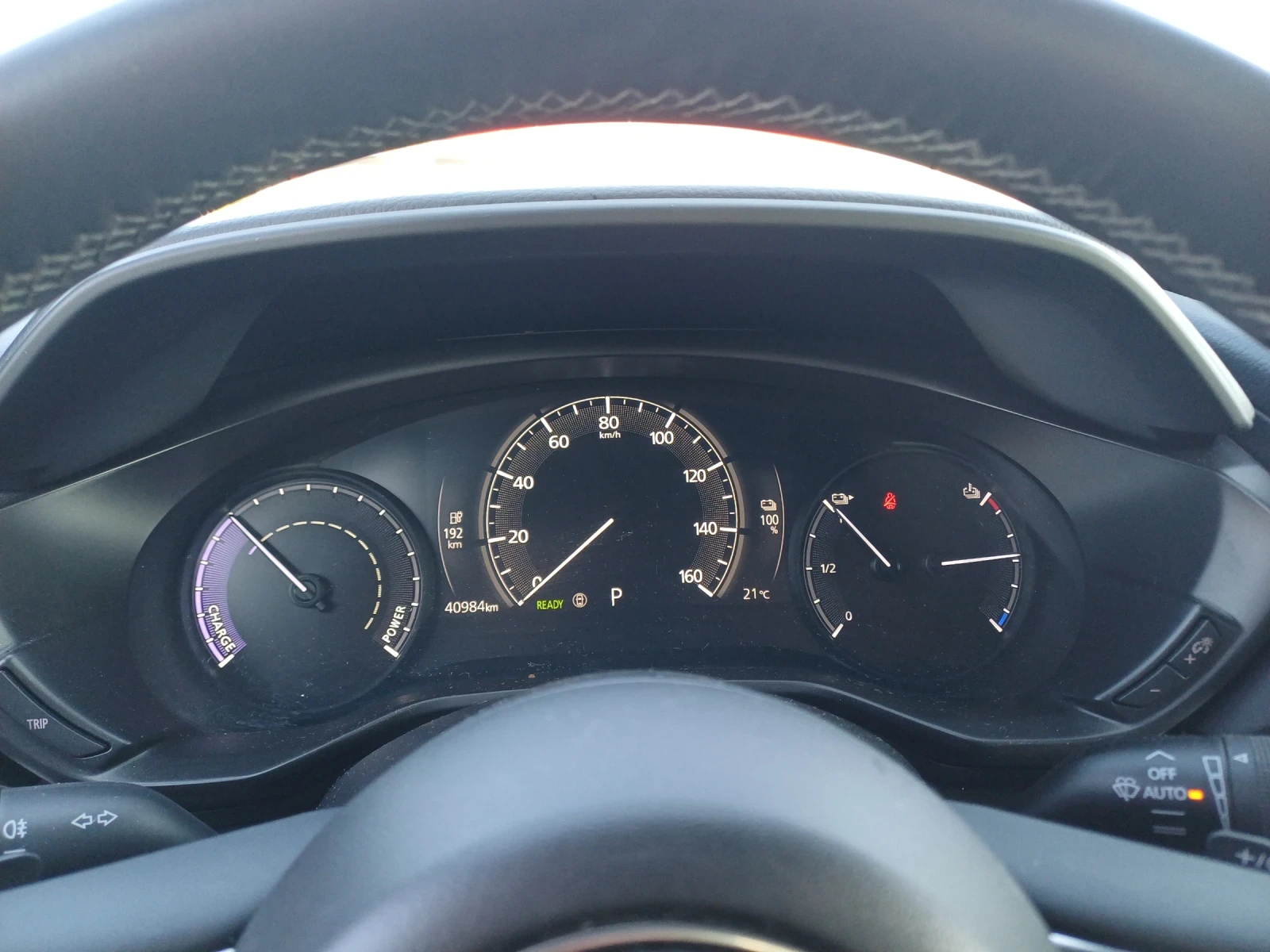 Mazda MX-30  - изображение 4