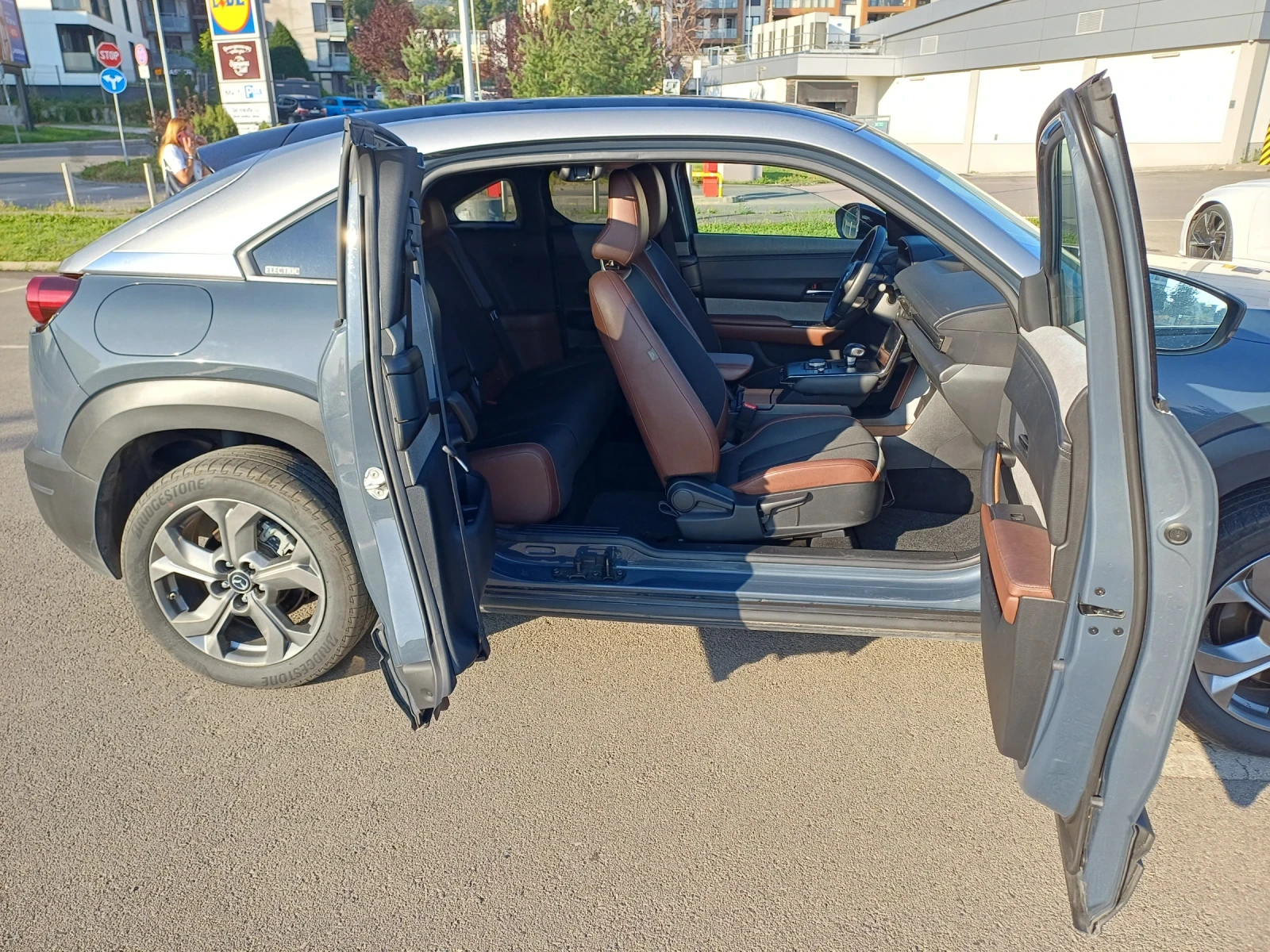 Mazda MX-30  - изображение 6