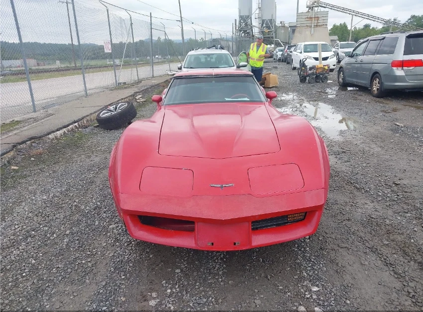 Chevrolet Corvette  - изображение 2