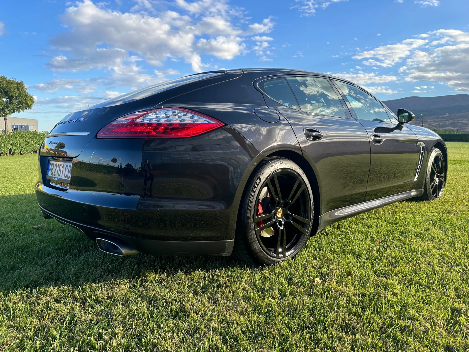 Porsche Panamera Platinium Edition Sport - изображение 5