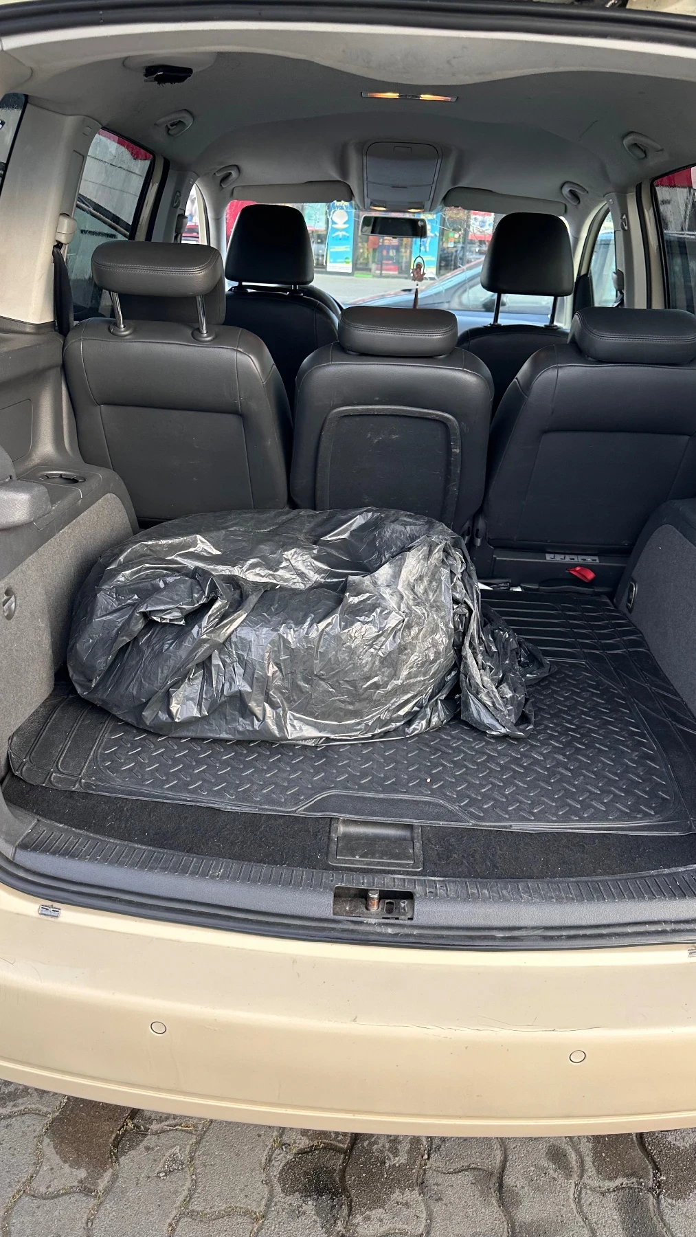 VW Touran 1.6TDI 7DSG - изображение 5