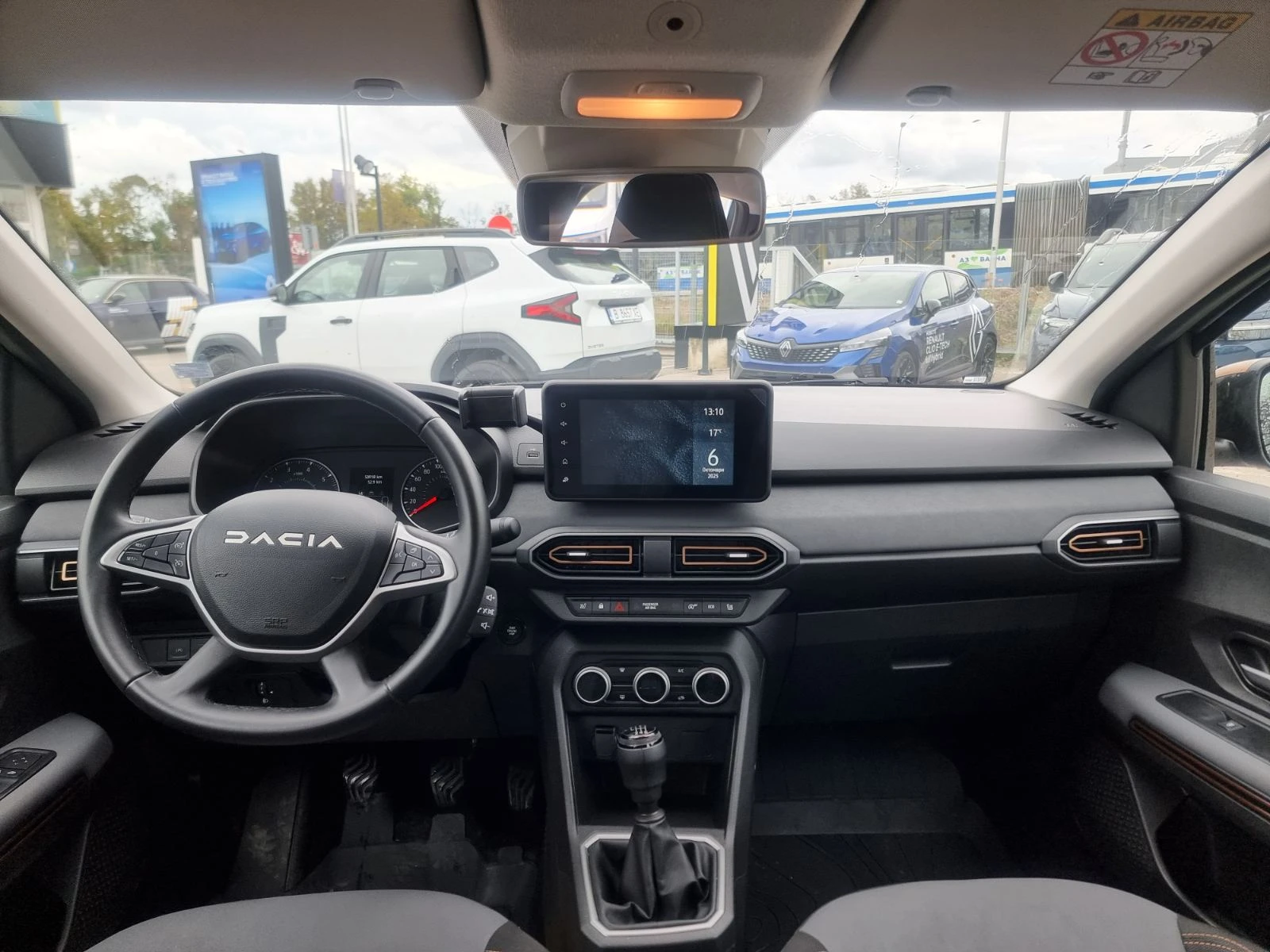 Dacia Sandero Stepway TCe 100 к.с. ECO-G S&S BVM6 - изображение 10