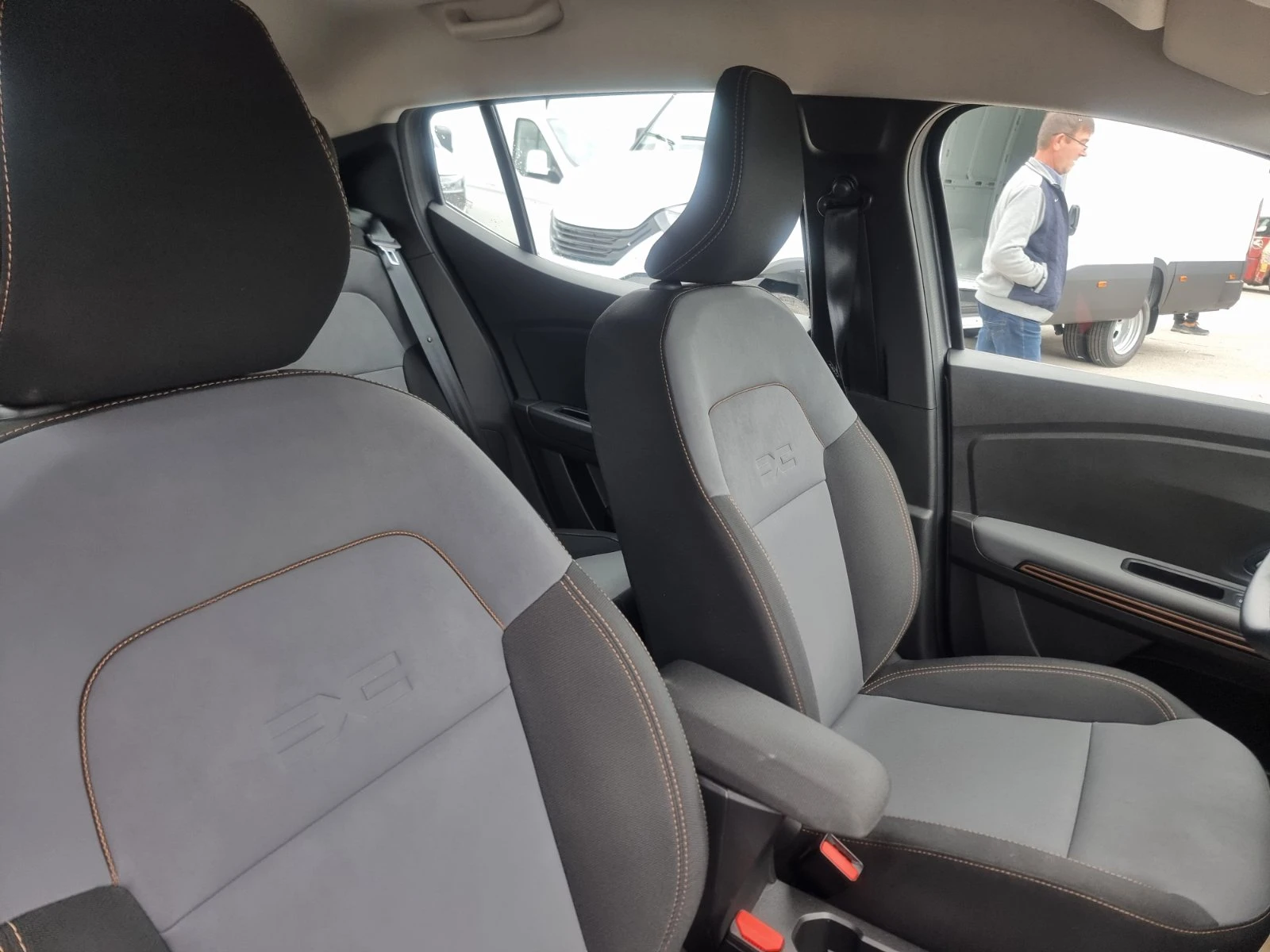 Dacia Sandero Stepway TCe 100 к.с. ECO-G S&S BVM6 | Mobile.bg — изображение 14