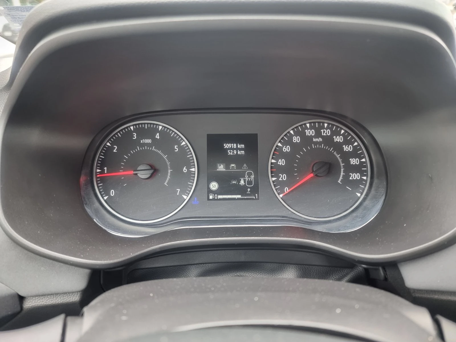 Dacia Sandero Stepway TCe 100 к.с. ECO-G S&S BVM6 - изображение 9