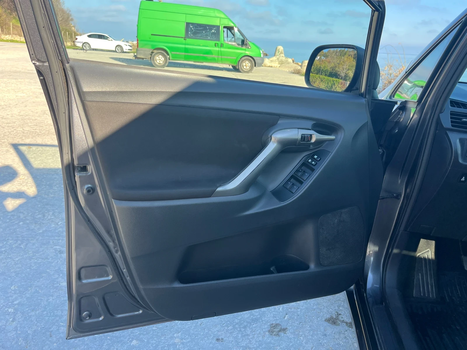 Toyota Verso 2.0  7   | Mobile.bg   10