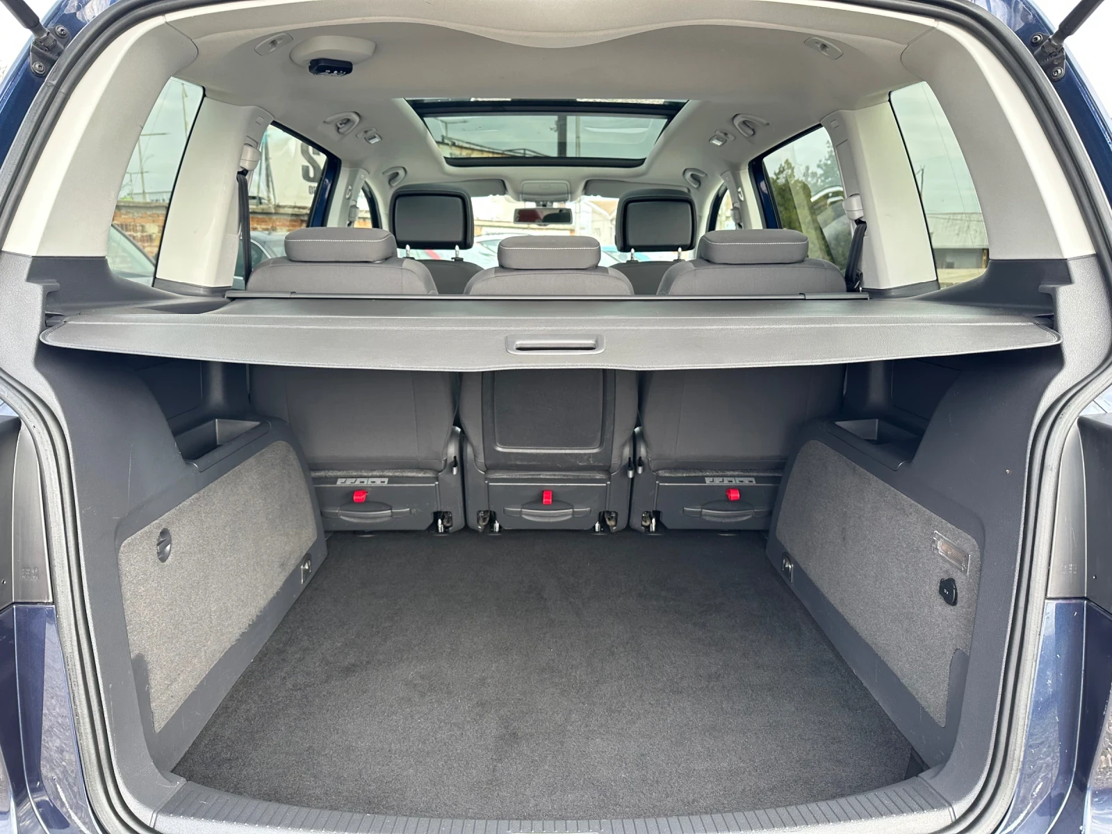 VW Touran 1.6TDI MATCH | Mobile.bg   5