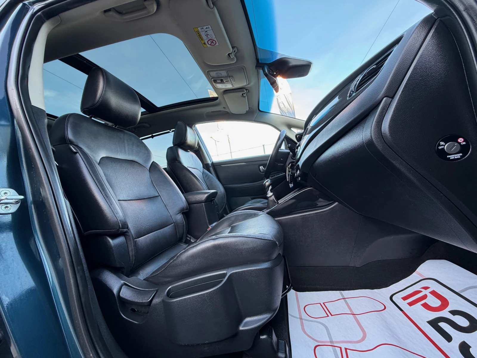 Kia Carens 1.6* Бензин* 2017год.* 7Местен* ЕВРО* 6* * * , снимка 12 - Автомобили и джипове - 53769723