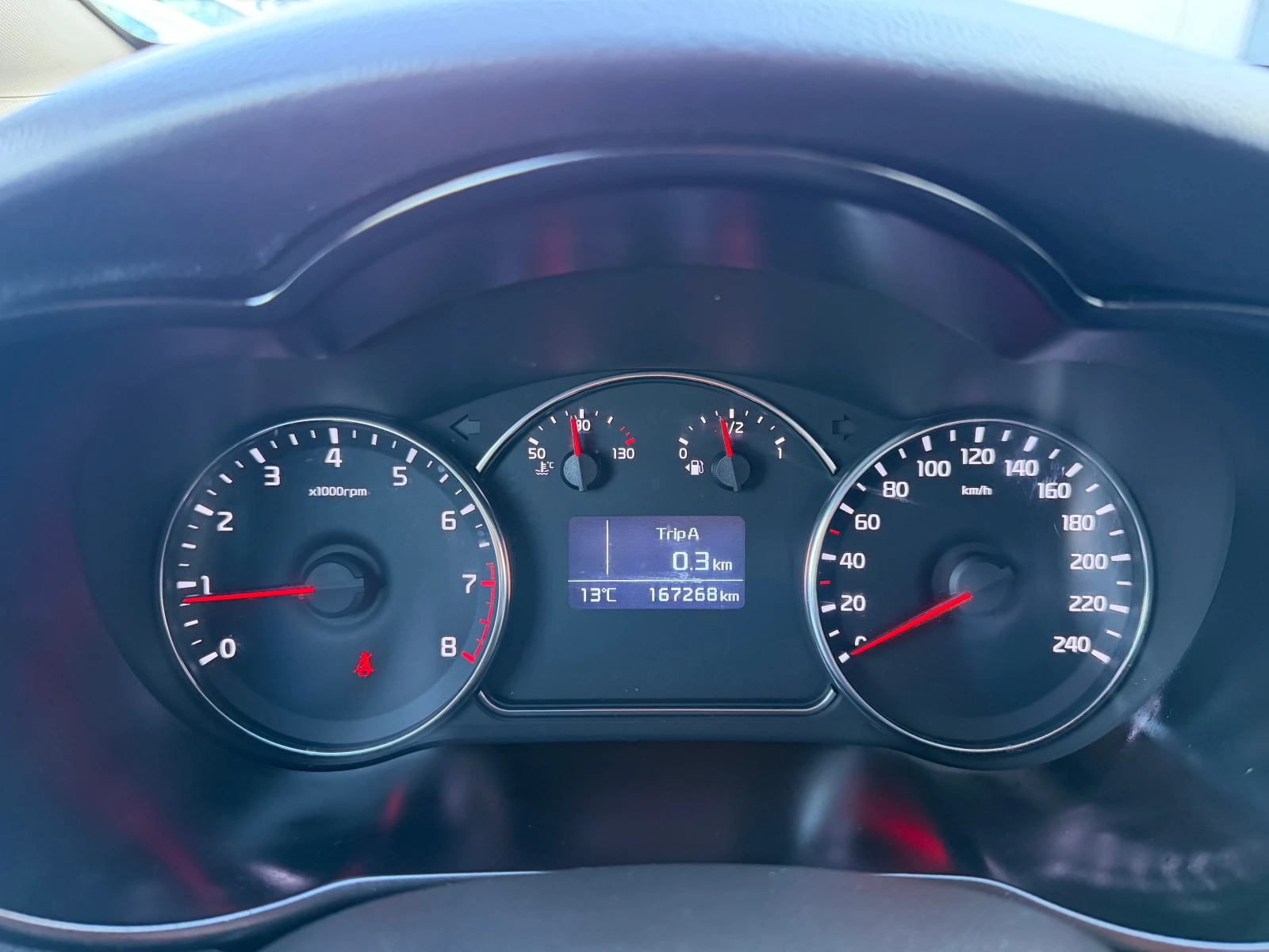 Kia Carens 1.6* Бензин* 2017год.* 7Местен* ЕВРО* 6* * * , снимка 15 - Автомобили и джипове - 53769723