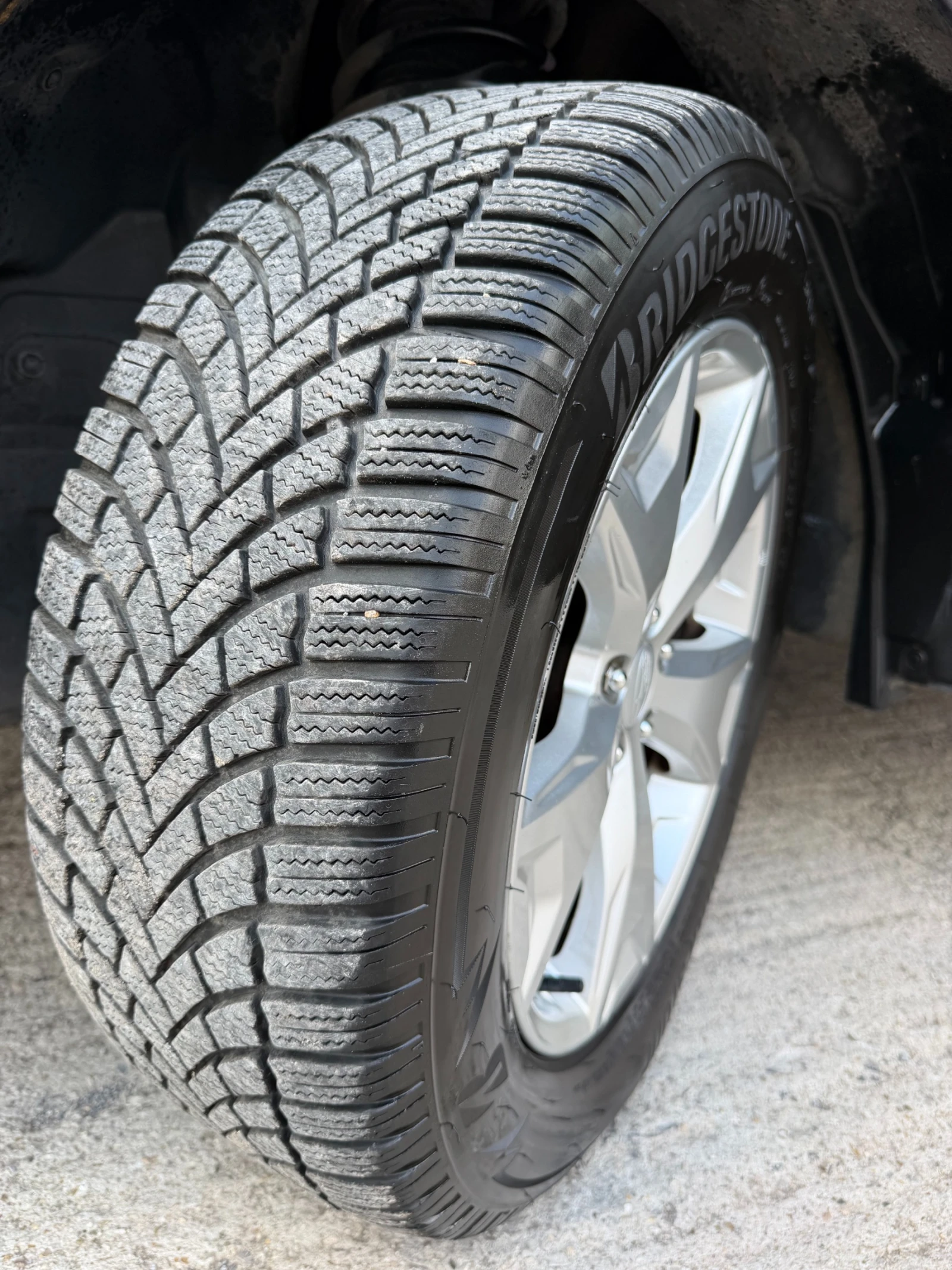 Subaru Forester 2.0* ГАЗ* Bi-Fuel* АВТОМАТИК* * * , снимка 9 - Автомобили и джипове - 53769723