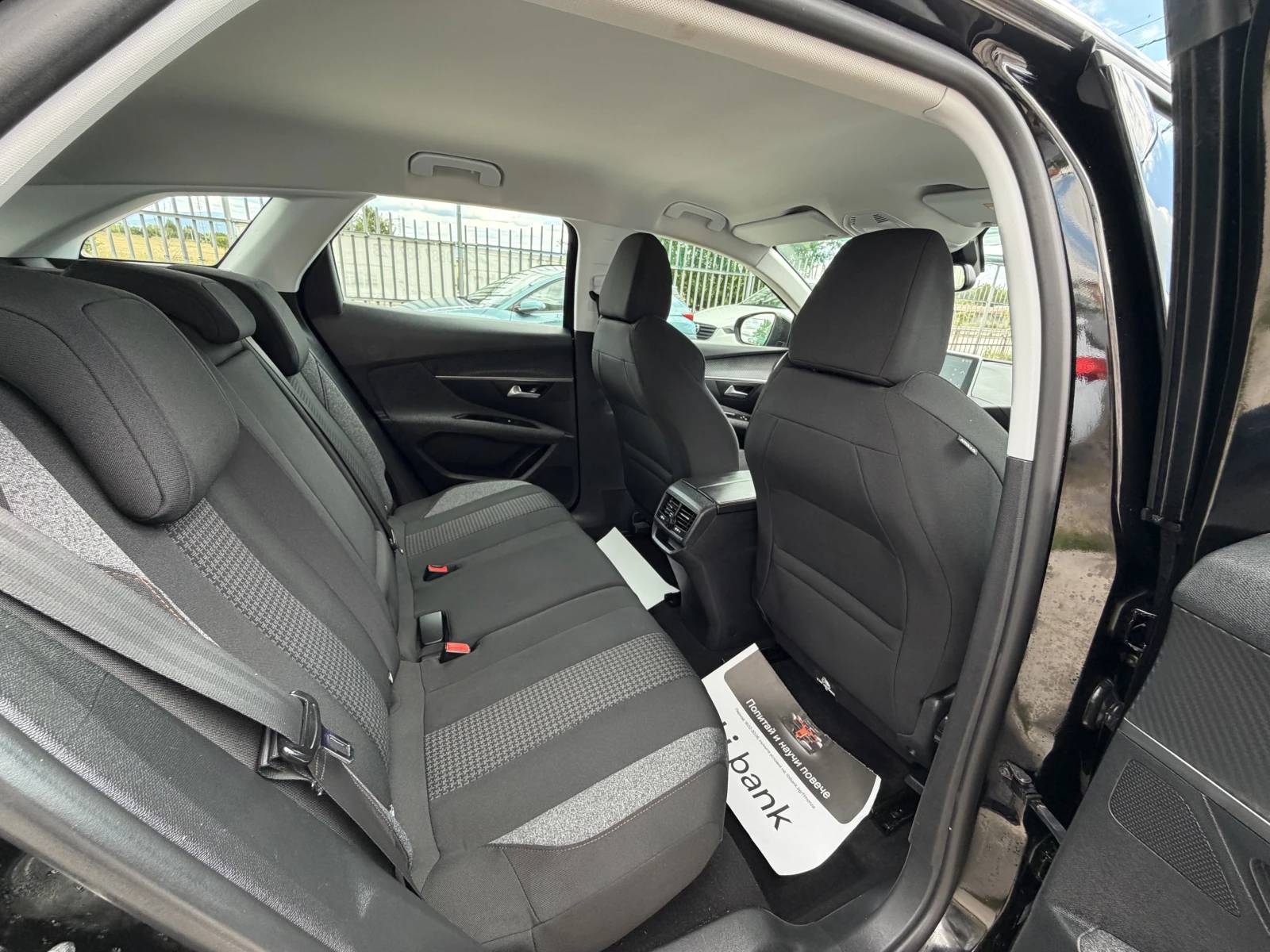 Peugeot 3008 ������* �������* Apple* CarPlay* �������* �������* | Mobile.bg � ����������� 10