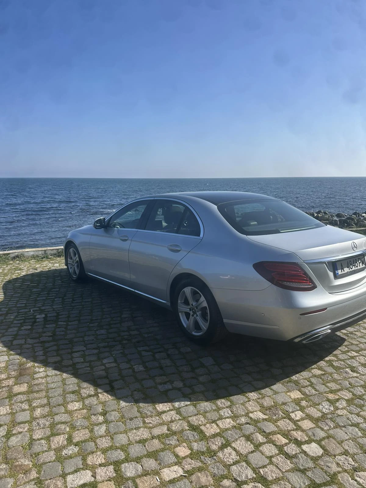 Mercedes-Benz E 220, снимка 7 - Автомобили и джипове - 53921120
