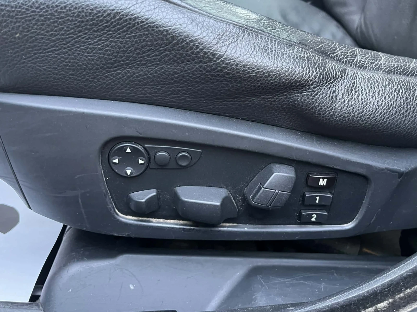 BMW 530 218 Коня, снимка 12 - Автомобили и джипове - 53924360