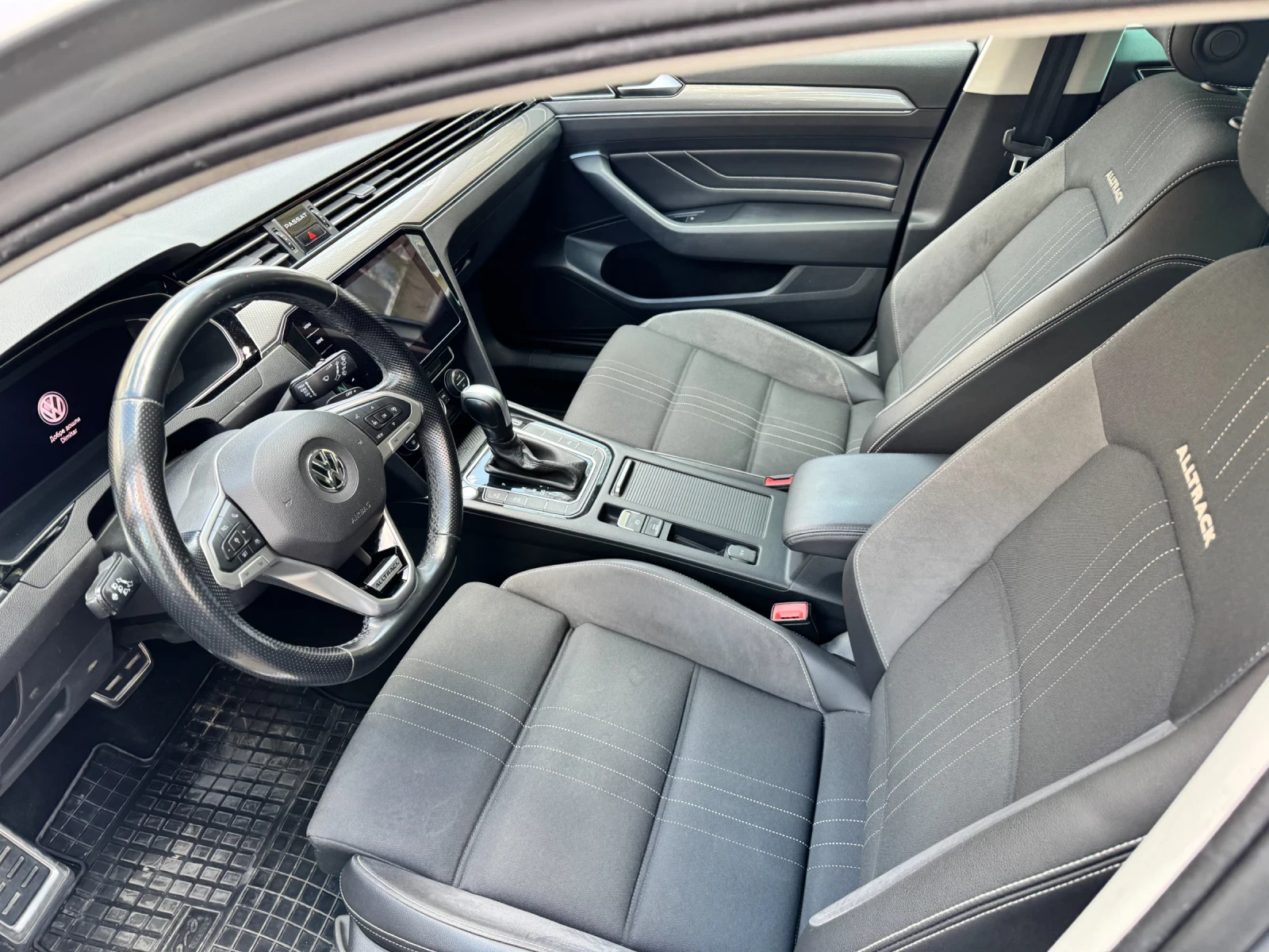 VW Passat Alltrack B8.5, сервизиран в Porsche, снимка 7 - Автомобили и джипове - 54153841