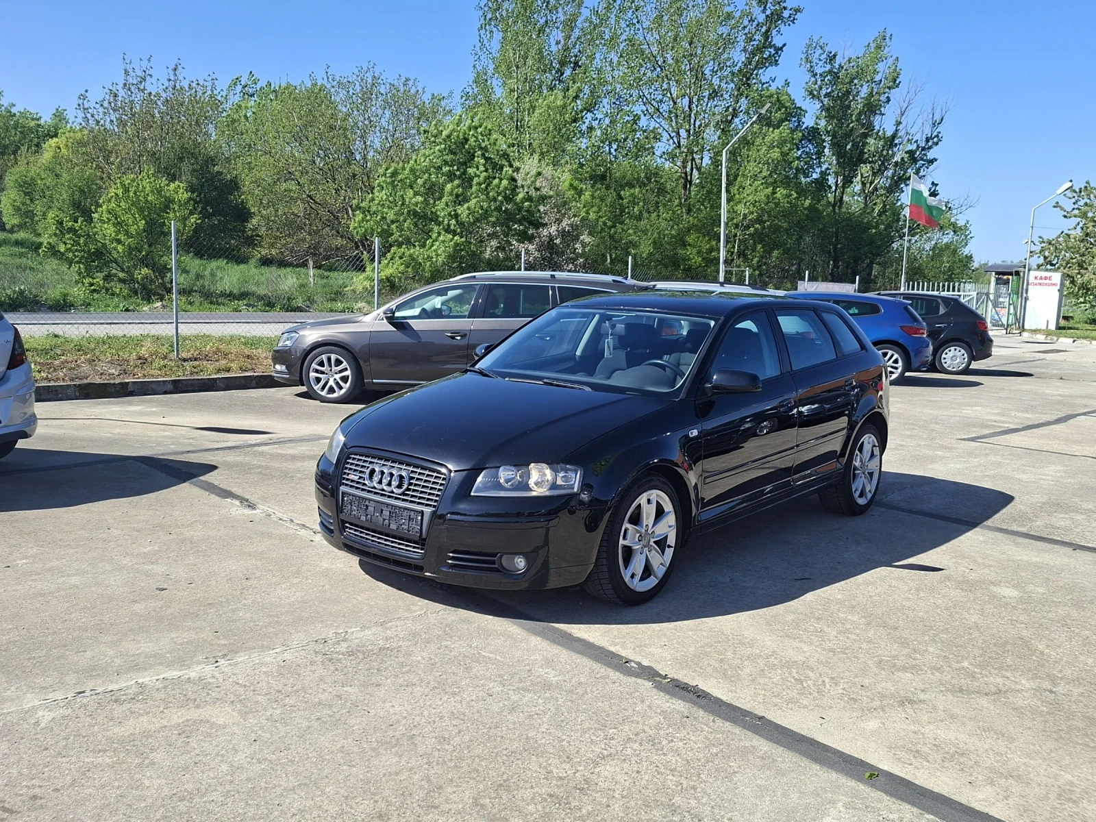 Audi A3 2.0TDi Sportback, снимка 2 - Автомобили и джипове - 54331552