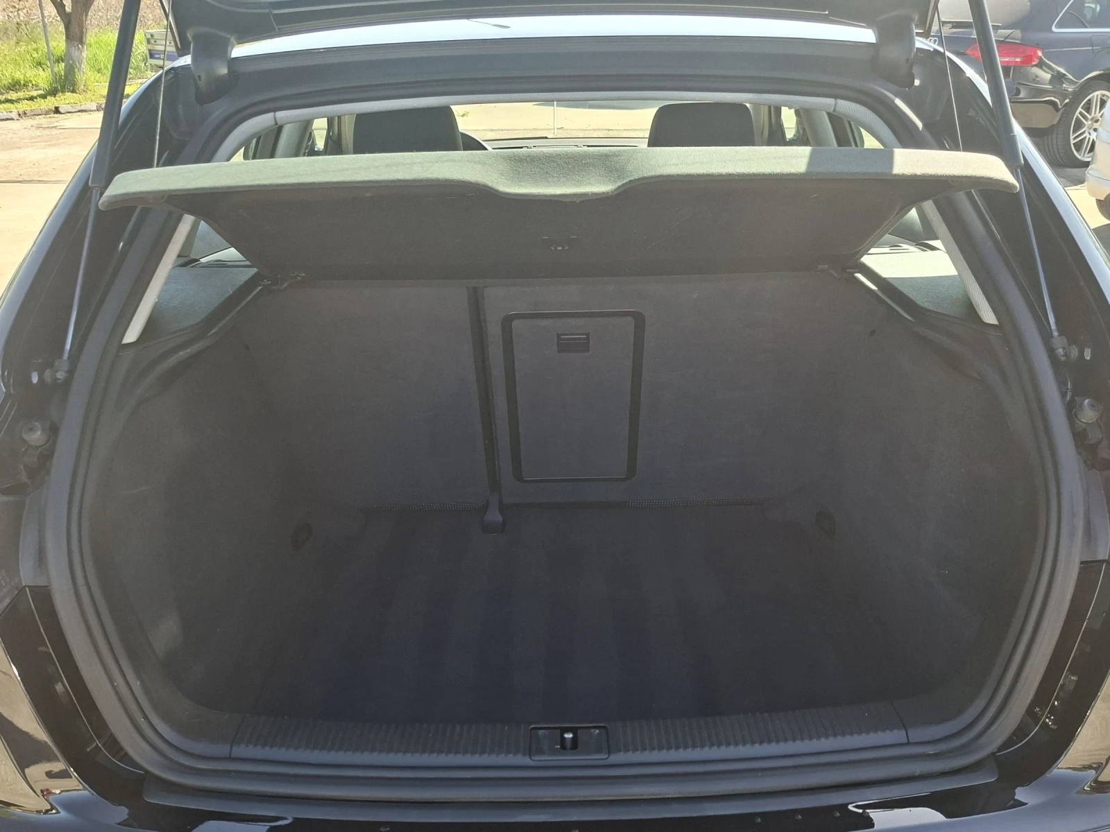 Audi A3 2.0TDi Sportback, снимка 13 - Автомобили и джипове - 54331552