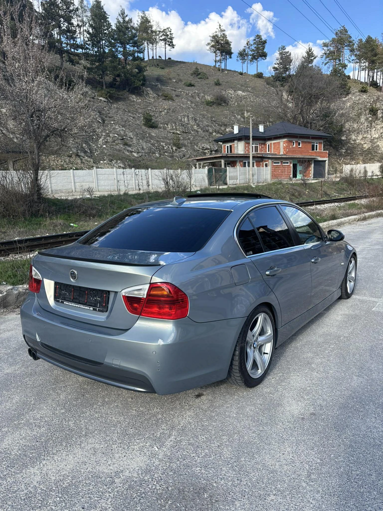 BMW 330, снимка 5 - Автомобили и джипове - 54369778
