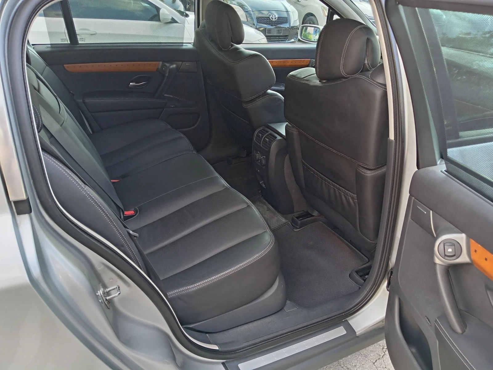 Renault Vel satis 3.0 Diesel Automatic, снимка 11 - Автомобили и джипове - 54402273