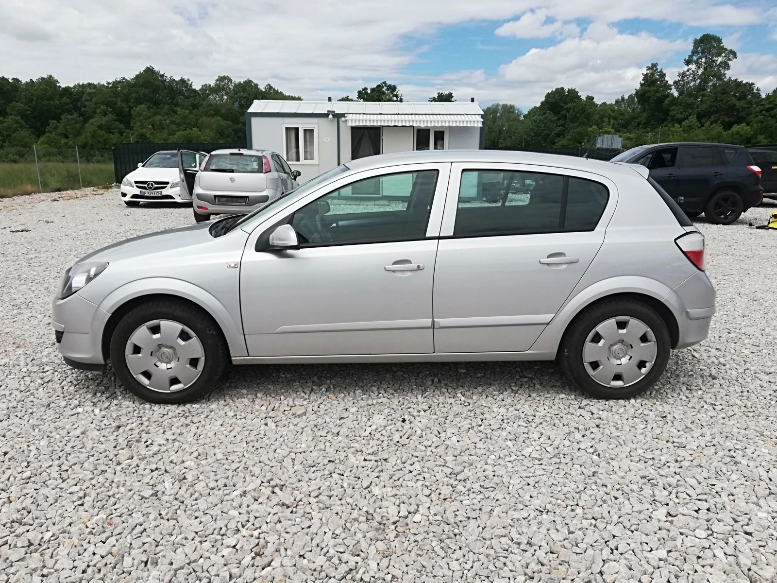 Opel Astra 1.6i klima, снимка 3 - Автомобили и джипове - 54596255