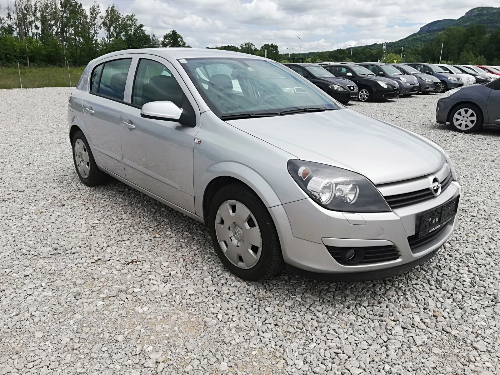 Opel Astra 1.6i klima, снимка 8 - Автомобили и джипове - 54596255