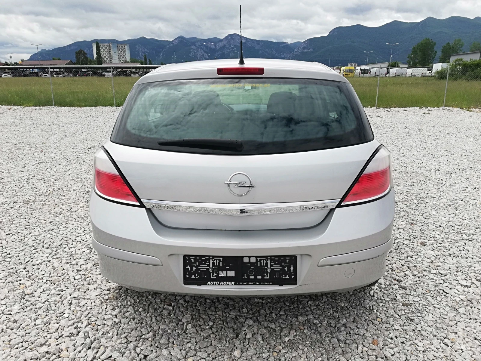 Opel Astra 1.6i klima, снимка 5 - Автомобили и джипове - 54596255